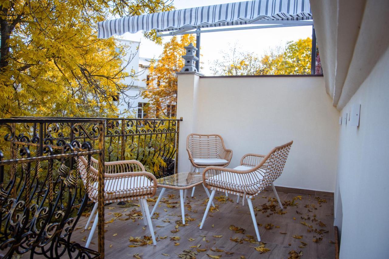 Hive Family House Hotel Krakow Exterior photo