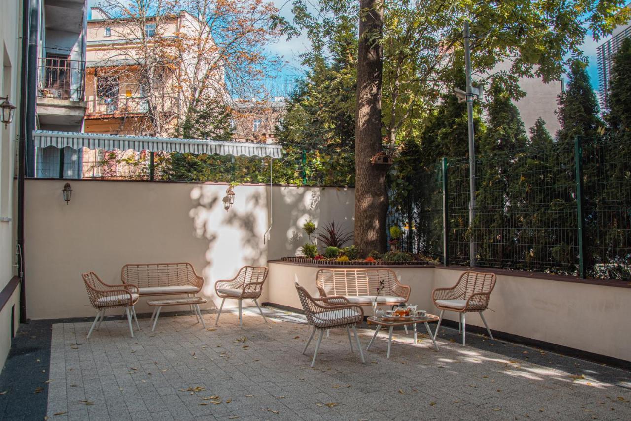 Hive Family House Hotel Krakow Exterior photo
