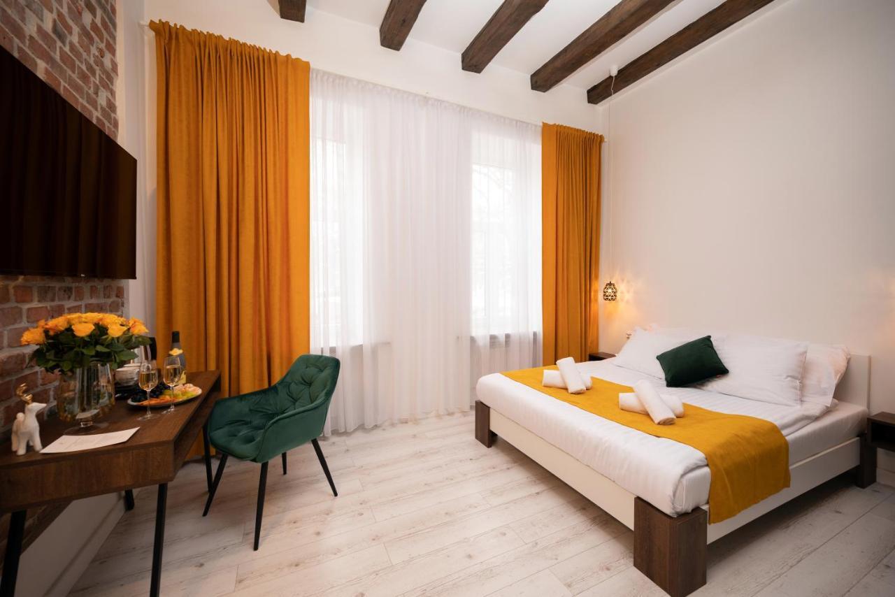 Hive Family House Hotel Krakow Exterior photo