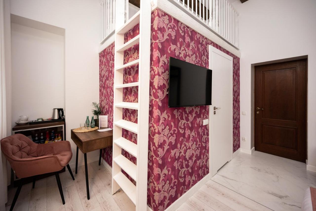 Hive Family House Hotel Krakow Exterior photo