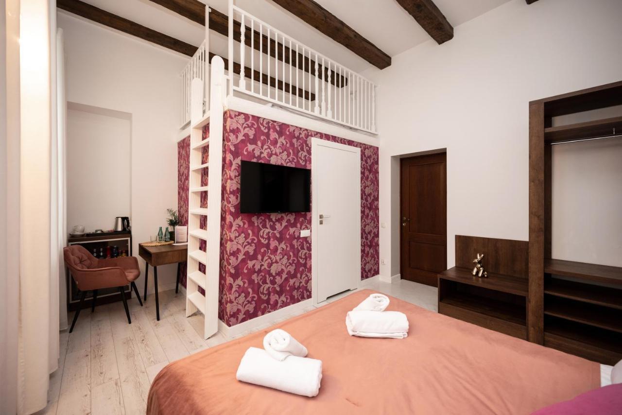 Hive Family House Hotel Krakow Exterior photo