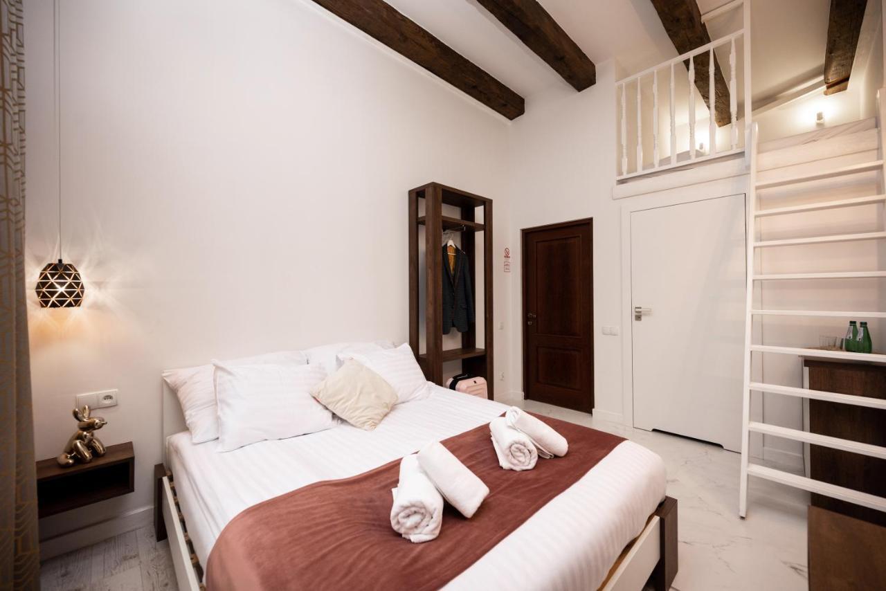Hive Family House Hotel Krakow Exterior photo